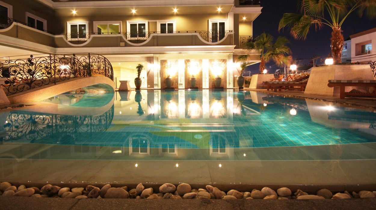 Lk Royal Suite Паттайя Экстерьер фото