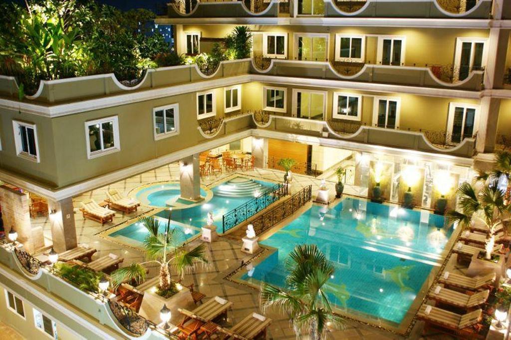Lk Royal Suite Паттайя Экстерьер фото