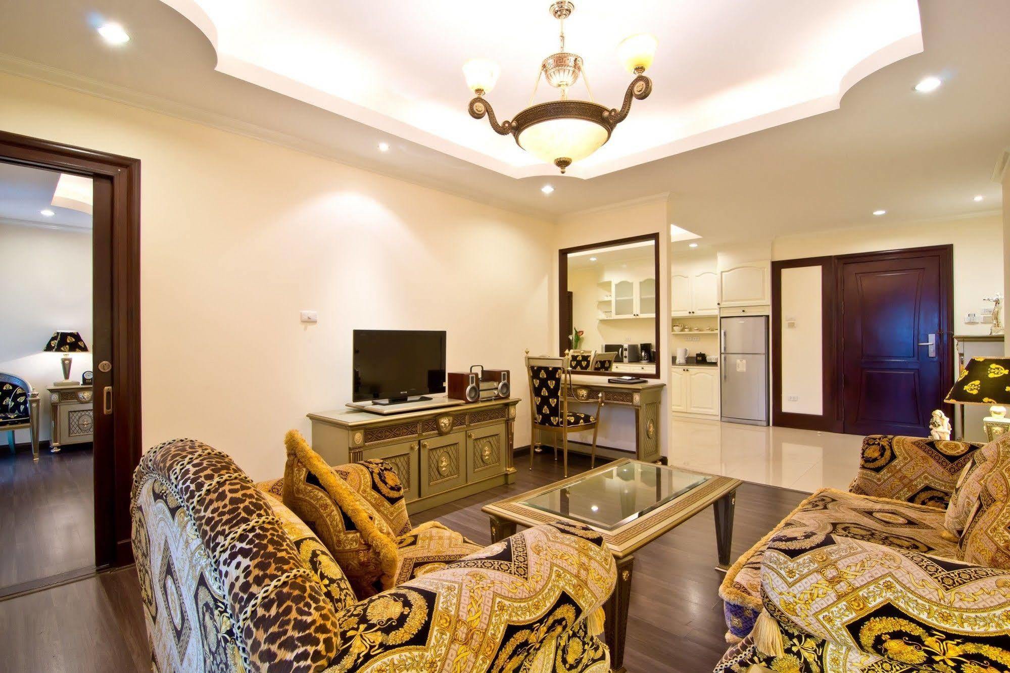 Lk Royal Suite Паттайя Экстерьер фото
