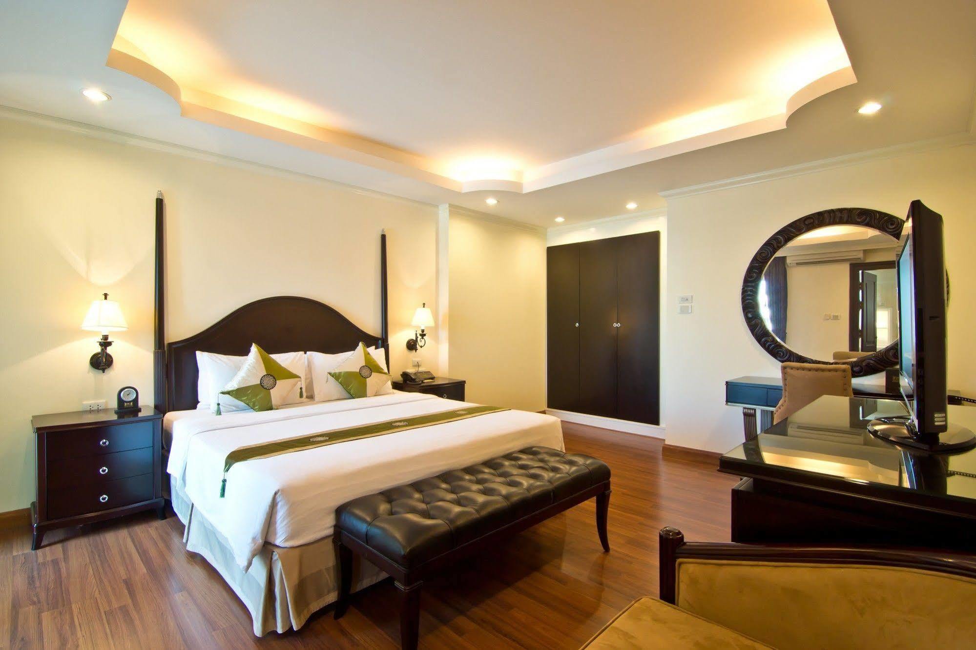 Lk Royal Suite Паттайя Экстерьер фото