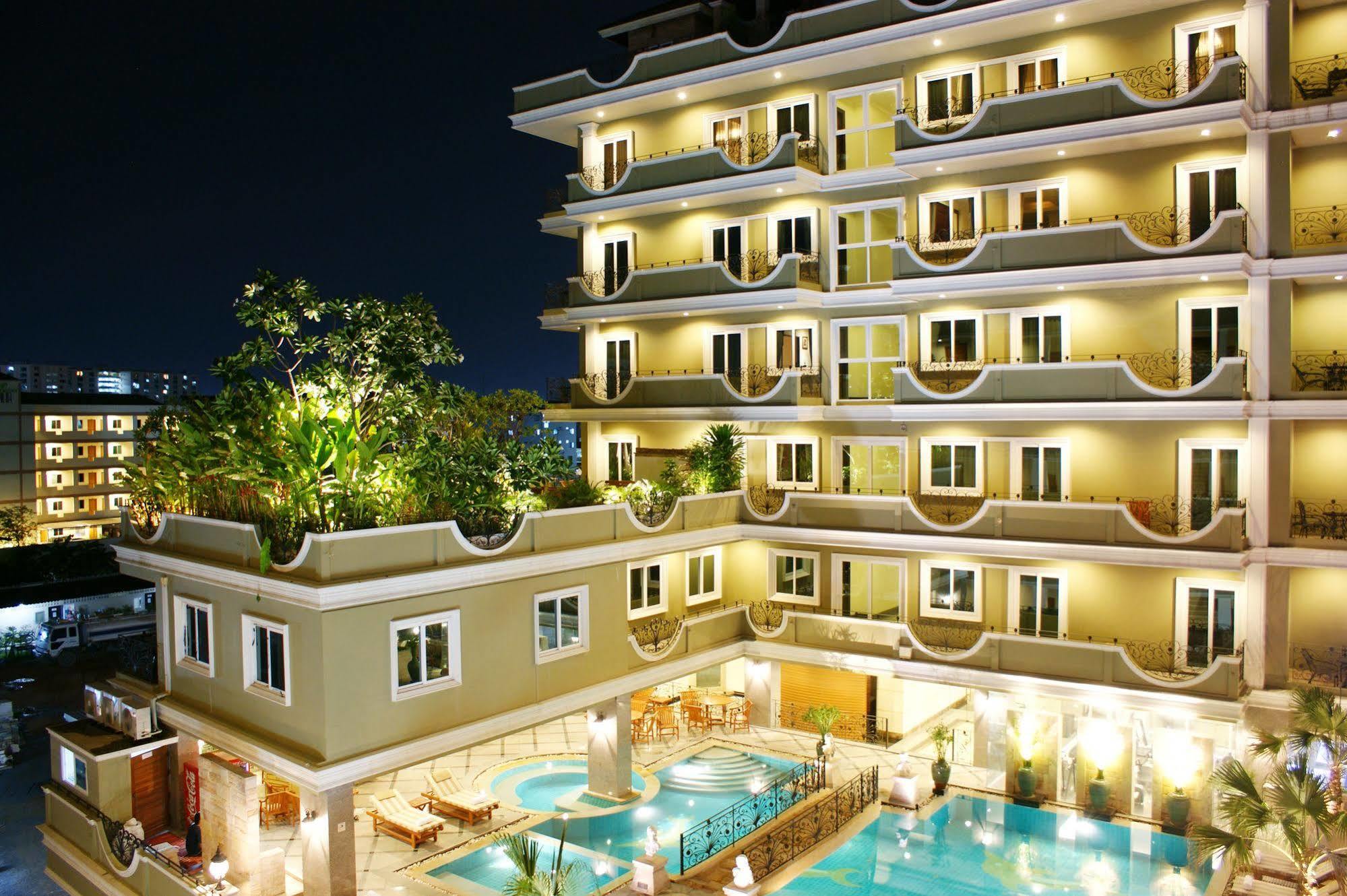 Lk Royal Suite Паттайя Экстерьер фото